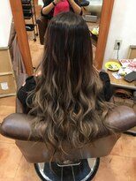 カルフール ロコ 草加西口店(Carrefour LOCO)&nbsp;外国人風グラデーションカラー（グレージュver)