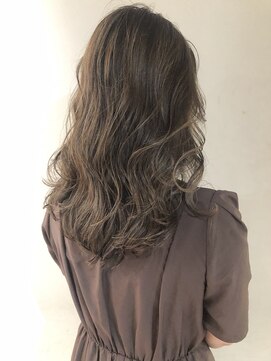 リバレッジ 広尾(Leverage) ナチュラルハイライト柔らかグレージュ【広尾・恵比寿】担当濱口