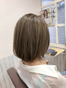 ビー オン ディー ヘア 池袋(BonD hair) 派手にならずデザインした馴染ませハイライトミディアム【池袋】