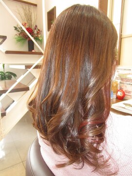 コアフィールフィス(COIFFURE fils) 【見附　今町】インナーカラーピンク　M3Dトリートメント