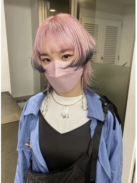 レコ 渋谷(LECO) ペールピンク×グレーの個性派ウルフ