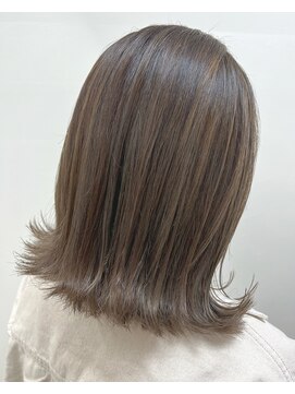 アールモンドヘア新世界 【北見】#ぱっつんボブ#ボブ#ハイライト#外ハネ