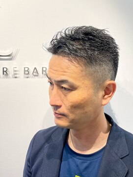 リバティシェアバーバー 銀座2nd(LIBERTY SHARE BARBER) スキンフェードコテパーマ濡れパンマッシュパーマ[銀座<理容室>]