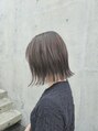 アミックス ヘアワークス 本店(AMIX hair works)&nbsp;ハイライト×オリーブベージュカラーでパッツンボブスタイル