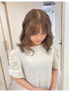 ニール 名古屋 伏見 丸の内(NEELU) 【Neelu_hina】1ブリーチで作るミルクティーベージュ