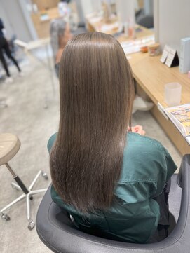 アヴァンス 京橋店(AVANCE) ブリーチカラーで艶髪！グレージュ