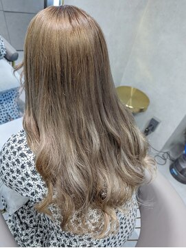 レアナ バイ ニーナ(Leana by NINA) プルエクステでロングヘア　札幌西区美容室「レアナ」