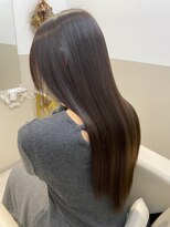 シュヴーブリヤン(cheveux brillants)&nbsp;「理想の素髪感」艶と柔らかさのストレートロングヘア