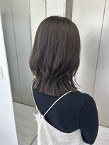 ビューナゴヤ 名駅(VIEW NAGOYA)&nbsp;レイヤーボブ/外ハネレイヤー/くびれヘア/オリーブグレージュ