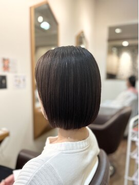フリージア(freesia) 大人ボブ/髪質改善トリートメント/縮毛矯正/ツヤ髪