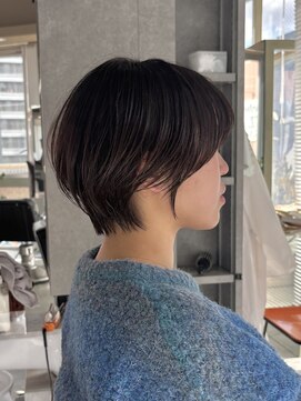 エスキス(ESQUISSE) 軽さのショート