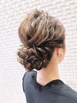 【新宿　Neolive】ふんわりアレンジ×パーティスタイル