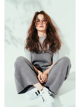 ユニカ バイ ベル 吉祥寺(unica by Belle) 大人かわいい ロングパーマ 〔Belle吉祥寺〕