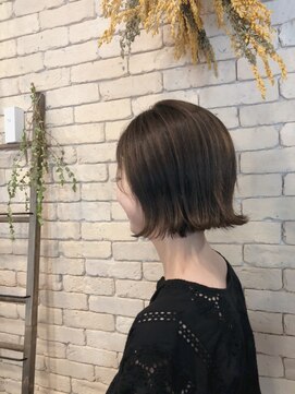 オテテ(OTETE) ぱっつんボブ