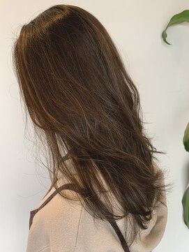 ザ ラボ アングゥ(The Labo ungu) グレージュカラー