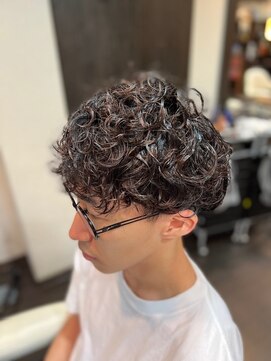オムヘアーバイグルーマーズ(HOMME HAIR by GROOMER/S) 大人のカーリーパーマ　プードルパーマ