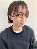 ウザバング　切りっぱなしボブ　ぱつっとボブ
