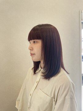 イロ(iro) 顔周りレイヤーカット