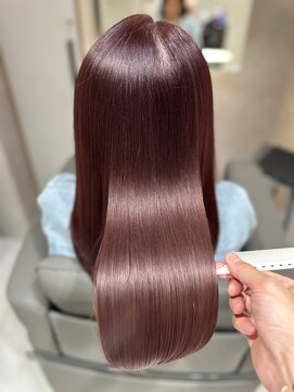 ララルーモ 渋谷公園通り店(LaLarOomo) 大人女性30代40代向けさらさらストレート