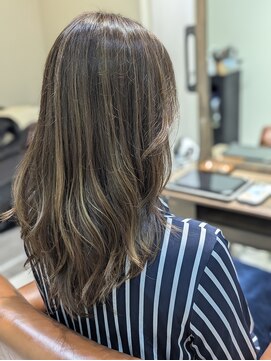 アオ(a-o) ハイライトってオシャレよね