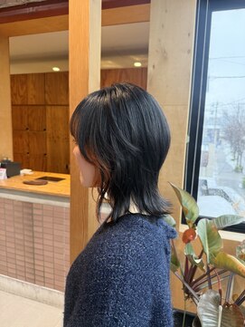 ジジ プラス デザイン(GIGI+design) ウルフカット