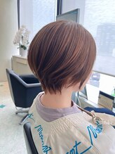 ヘアーカッティングガーデン ジャック モアザン 松山店 ミディアムブラウン×ゴールドハイライト 3Dグラデショート