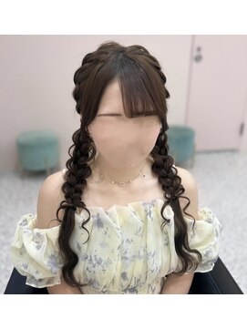アリエス 八重洲店(Aries) 髪の毛リボンツイン編みおろし