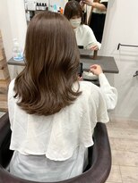 アトレ 梅田店(attrait) セミロング×ブラウンカラーで叶う大人っぽい雰囲気