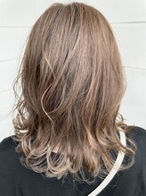 アプシー 三木店(Apsee) グレージュ×外ハネ