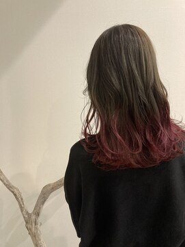 オーシー 四ツ井店(O'sea) グラデーションカラー