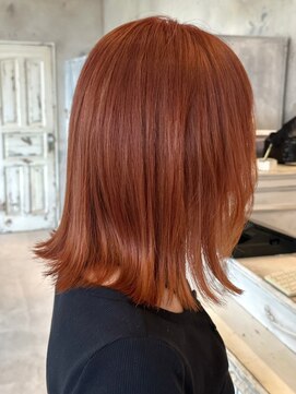 カムジーヘッド(COMEGHEAD) ピンクベージュ丸みショートボブマッシュショートくびれショート