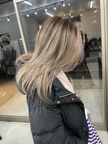 アイセ(I.se Eir TOKYO) バレイヤージュ/ケアブリーチ/ダブルカラー/シャドウルーツ