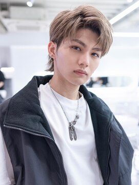 ケアリー 大泉学園(Carelly) ツイストパーマ七三オールバックマッシュウルフスリークショート