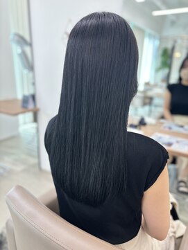 アヴァンス 箕面(AVANCE.) 髪質改善×レブーカラー×ブルーブラック