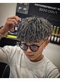 【前髪おろすスタイル】のメッシュパーマで1番カッコいい髪型♪