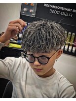 メンズ ラピス 横浜店(Men’sLapis)&nbsp;【前髪おろすスタイル】のメッシュパーマで1番カッコいい髪型♪