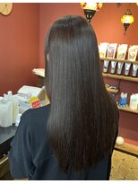 エブリーストレート&nbsp;髪質改善縮毛矯正でうるサラなロングヘア