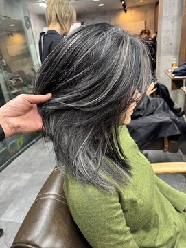 ラフ(LAFF) 【ベース暗め×細筋ハイライト】