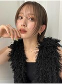 切りっぱなしボブと顔周りレイヤー