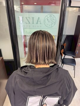 アイズ 本厚木(AIZU) アンブレラカラー ボブ