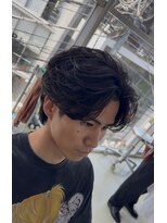 フィフスパーク(fifth PARK)&nbsp;渋谷men'sフェザーパーマセンターパート毛流れfifthメンズパーマ