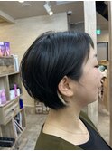 横顔美人なコンパクトショート