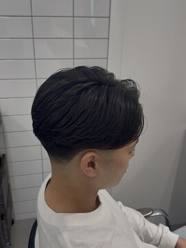 グルーマーズクレッジ 渋谷店(GROOMER/S CREDGE) men's/メンズ/メンズカット/刈り上げセンターパート/渋谷