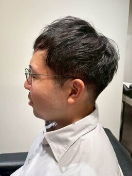 エムエイチザバーバー 本町(MH THE BARBER) ツーブロックビジネスショート【北浜・淀屋橋】