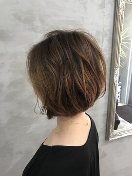 エスト 小倉(est) 【縦揺れルーズウェーブ】