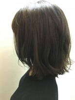 テトラ バイ ネオリーブ 横浜西口店(tetra by neolive)&nbsp;切りっぱなし×透け感暗髪カラー