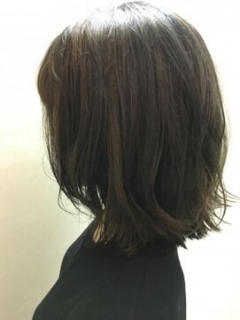 テトラ バイ ネオリーブ 横浜西口店(tetra by neolive) 切りっぱなし×透け感暗髪カラー