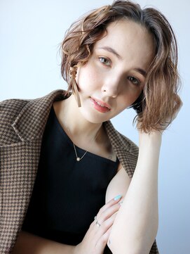 アルバム 新宿(ALBUM SHINJUKU) ニュアンスショートアレンジ_ハイライトカラー_27387