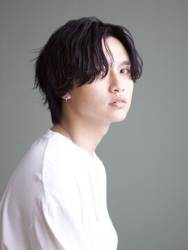 フリーラ 表参道(freera) センターパート ウルフ メンズパーマ