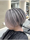 バレイヤージュ×外国人風カラー×襟足すっきり×丸みショート